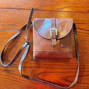 The Trend Leather Crossbody Bag – Tan